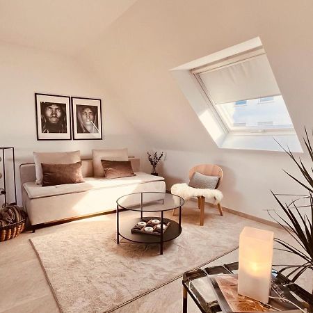 Apartment Am Schloss - Air ซาร์บรึคเคน ภายนอก รูปภาพ