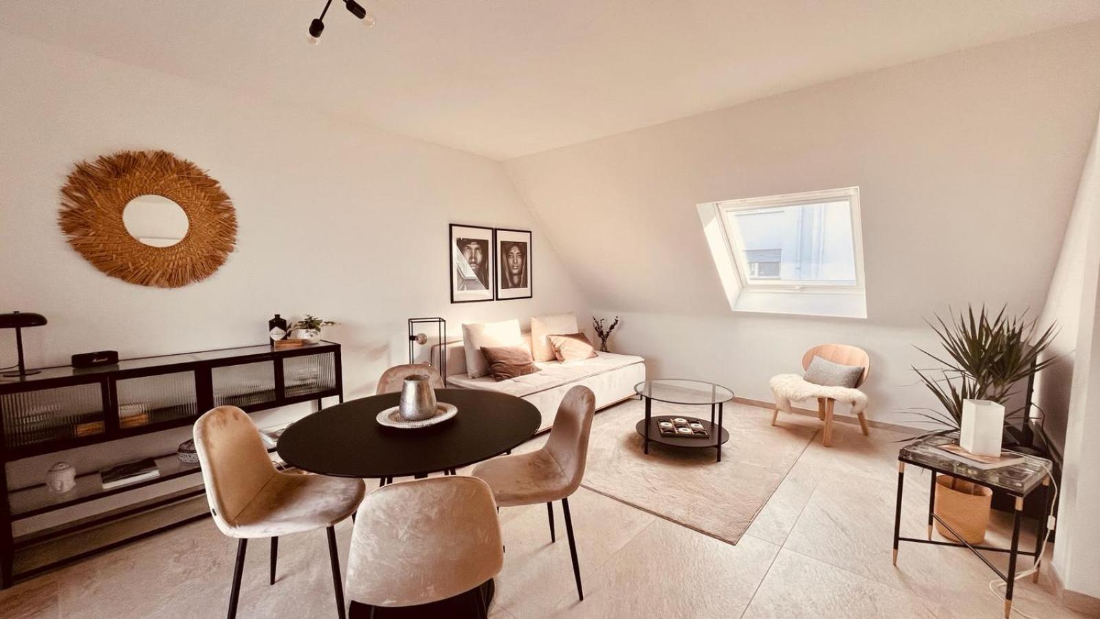 Apartment Am Schloss - Air ซาร์บรึคเคน ภายนอก รูปภาพ