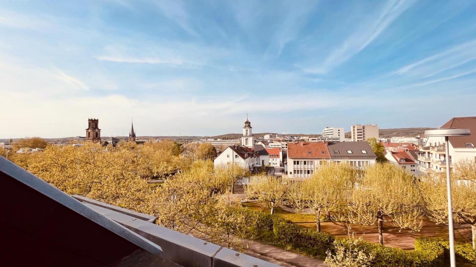 Apartment Am Schloss - Air ซาร์บรึคเคน ภายนอก รูปภาพ