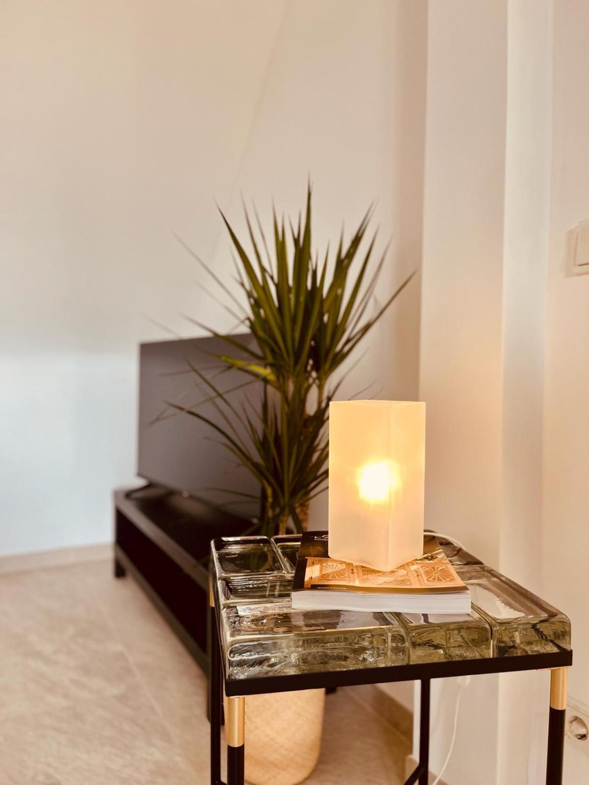 Apartment Am Schloss - Air ซาร์บรึคเคน ภายนอก รูปภาพ